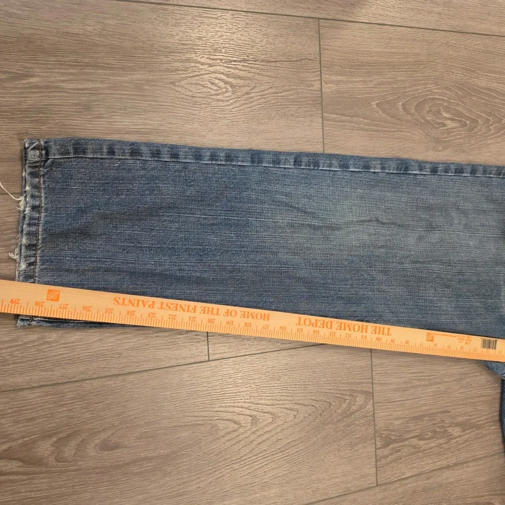 Levis levi 559